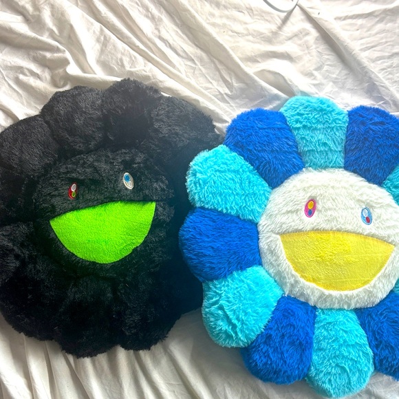 2 pack Takashi Murakami Blue and Black Rainbow Flower Pillow Plush 🌈 - Picture 1 of 2